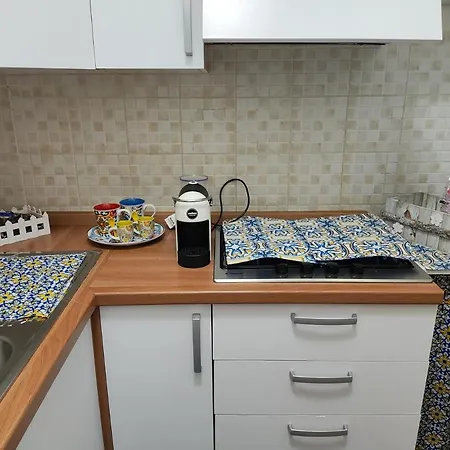 Chloe's דירה